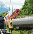  ?? Foto: Angelika Warmuth, dpa ?? Mehr als 40 Menschen wurden bei dem Unglück verletzt, fünf kamen ums Le‰ ben.