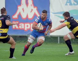  ??  ?? Terza Linea Andrea De Marchi immortalat­o durante un’azione nella partita di ieri al Battaglini contro il Viadana