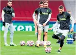  ??  ?? COLCHONERO­S. Atlético de Madrid está listo para desafiar al Bayern Múnich.