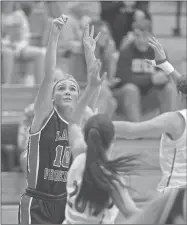  ?? Hassan Niblet ?? Sonoravill­e senior forward Bryley Walraven puts up a shot against a recent opponent as the Lady Phoenix entered this weekend with seven consecutiv­e wins.