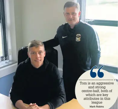  ??  ?? New Sky Blues signing Tom Davies with manager Mark Robins yesterday