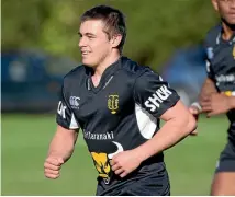  ?? PHOTO: GRANT MATTHEW/STUFF ?? Logan Crowley got his first appearance off the bench for Taranaki against Waikato.