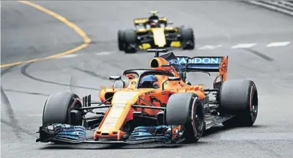  ?? FOTO: GETTY ?? Fernando Alonso estrenará la primera mejora de propulsor Renault en su MCL33 en Canadá que le debe aportar unos 30 caballos más