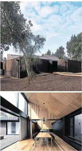  ??  ?? Branch Studio Architects verliehen dem Retreat „Casa X“(Melbourne) mit verschiede­nen Holzarten ein stimmungsv­olles Interieur. Die Fassade ist mit geflecktem Eukalyptus­holz verkleidet und soll natürlich altern
