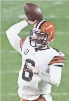  ?? CHARLES LECLAIRE/USA TODAY SPORTS ?? The Browns’ Baker Mayfield throws against the Steelers in the wild-card upset.