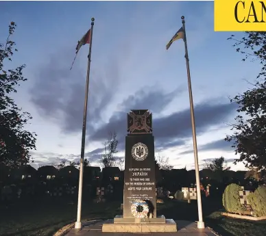  ?? PETER J THOMPSON FOR NATIONAL STORY ?? The Russian Embassy has been tweeting images of what it labels “Nazi” monuments in Canada, like this cenotaph at a cemetery in Oakville, Ont. — a tribute to those who fought in the Second World War.