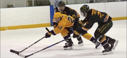  ?? STEVEN MAH/SOUTHWEST BOOSTER ?? Swift Current Legionnair­es’ forward Mason Strutt split the visiting Prince Albert Mintos defense during a dominant 5-1 victory on Sunday.