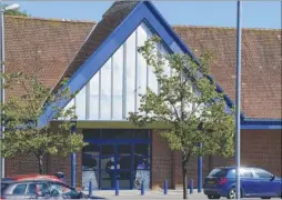  ??  ?? The new food store will be located in the former Dreams bed shop at the Warren Retail Park between the Staples and Poundland stores