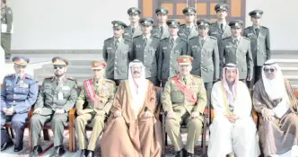  ??  ?? MANAMA: Kuwaiti Ambassador to Bahrain Sheikh Azzam Al-Sabah is pictured with Kuwaiti army officers. — KUNA