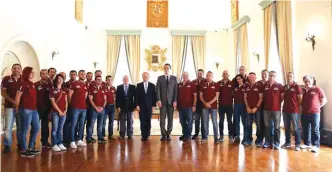  ??  ?? The MESA contingent pictured with Prime Minister Dr Joseph Muscat and Parliament­ary Secretary for Sports, Dr Clifton Grima