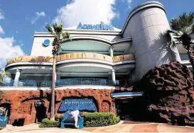  ?? Cody Duty / Houston Chronicle file ?? In addition to its aquatic and geographic exhibits, the Downtown Aquarium has a full-service restaurant and bar, a ballroom and shops.