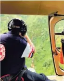  ?? BOMBEROS ?? La búsqueda se suspendió ayer a las 5 p. m. por el mal clima.