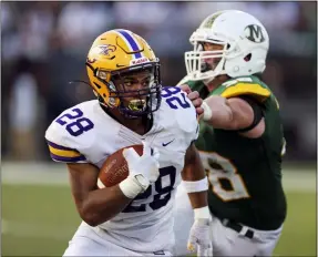  ?? MARK KEMPTON — FOR THE MORNING JOURNAL ?? The Medina Bees hosted the Avon Eagles in a non-conference game August 27at Ken Dukes Stadium.