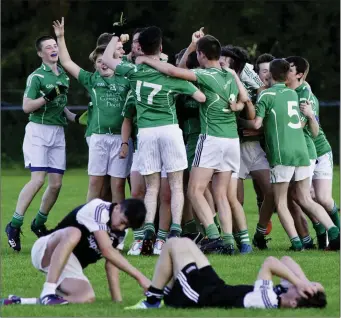  ??  ?? Curry celebrate at the end of extra-time after winning the U16 League, while the Tubbercurr­y players show their disappoint­ment at the full-time whistle in Tourlestra­ne. Pics: Tom Callanan.
