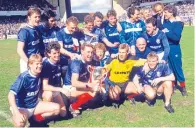  ??  ?? Stuart Munro (front left) with the 1987 title team