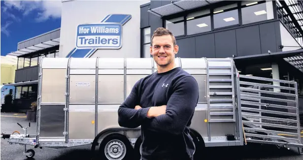  ?? Picture: Mandy Jones ?? Rugby star and farmer Dan Lydiate with his new trailer.