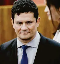  ?? Walterson Rosa/folhapress ?? O ex-juiz Sergio Moro, futuro ministro da Justiça, na sexta-feira se esquivou e responder sobre o caso