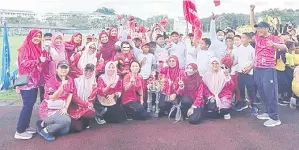  ?? ?? JUARA: Rumah Sukan Merah dinobatkan sebagai juara Kejohanan Sukan Tahunan SK Pekan Satu kali ke-67, baru-baru ini.