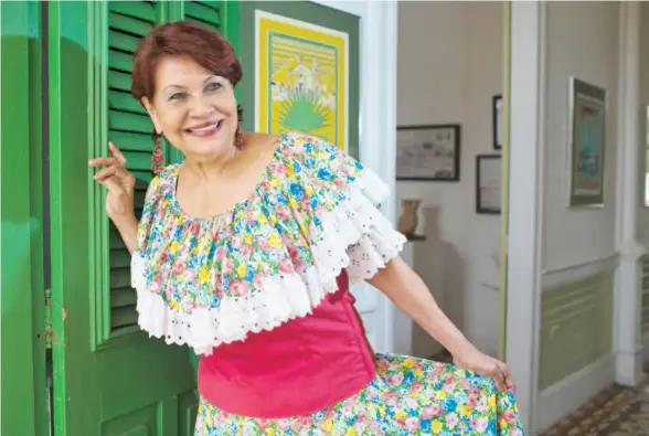  ??  ?? El interés por preservar la cultura puertorriq­ueña a través de los bailes ha motivado a Sonia Rodríguez mantener el Ballet Folklórico Viajaní durante 28 años.