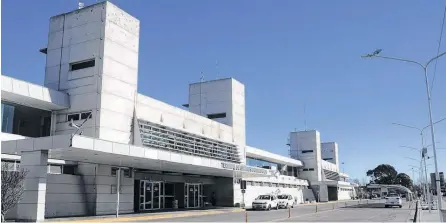  ?? PABLO PRESTI - LA NUEVA. ?? EN LA actualidad transitan por la terminal local unas 3 mil personas cada día.