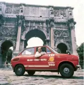  ??  ?? Stirling Moss was full of surprises! Here he is pictured in the Suzuki Fronte SS in 1968.