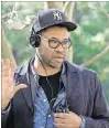  ?? UNIVERSAL PICTURES JUSTIN LUBIN / ?? Writer-director Jordan Peele on the set of “Get Out.”