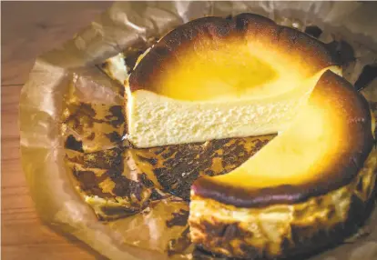  ?? Carlos Avila Gonzalez / The Chronicle ?? Buyers of Charles Chen’s Basuku cheesecake­s have reportedly been queried on social media if they’d resell the cakes.