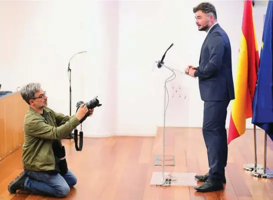  ?? EP ?? El portavoz de ERC, Gabriel Rufián, en rueda de prensa desde el Congreso de los Diputados