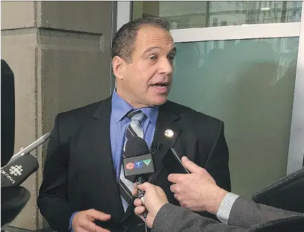  ?? BRYAN PASSIFIUME ?? Calgary Police Associatio­n president Les Kaminski speaks to media Monday. Defence counsel Alain Hepner said the acquittal of Const. Brant Derrick of assault in connection with the arrest of a Hells Angel probably contribute­d in the court decision to...