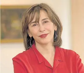  ??  ?? Azar Nafisi. La literatura y su influencia en la evolución democrátic­a.