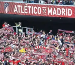  ??  ?? AFICIÓN. La afición rojiblanca, en el Wanda Metropolit­ano.