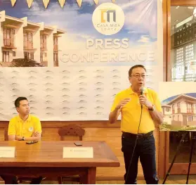 ?? SUNSTAR FOTO / ALLAN DEFENSOR ?? FULL HOUSE. Jose Soberano III, president and CEO of Cebu Landmaster­s Inc., and Jose Franco Soberano, COO, launch Casa Mira South and take questions about the developer’s busy year.