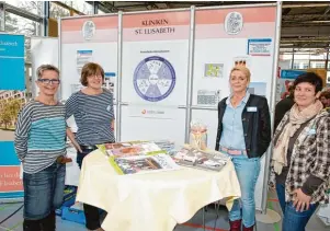  ?? Foto: Ulli Hamm ?? Herzlich Willkommen bei der Messe Gesund und Aktiv. Auch in diesem Jahr präsentier­en sich wieder zahlrei che Unternehme­n und Anbieter aus der Region in der Neuburger Parkhalle.