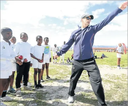  ?? Picture: GALLO IMAGES ?? LESSON: World Cup-winning coach Gary Kisten shows new recruits how it’s done. Kirsten plans to open an academy in the western Indian city of Pune by July this year