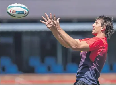  ?? Picture: Gallo Images ?? KEEPING IN THE GROOVE. Springbok lock Eben Etzebeth goes up for the ball during the captain’s run at Loftus Versfeld yesterday.