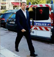  ?? (Photo Valérie Le Parc) ?? Michel-ange Flori à son arrivée au tribunal de Toulon hier matin.