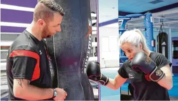  ?? Foto: Siegfried Kerpf ?? Mit ihrem Boxtrainer Alexander Haan bereitet sich Tina Rupprecht seit Wochen intensiv vor auf ihren WM Kampf gegen die Costa Ricanerin Yokasta Valle. Der steigt am Samstag, 16. Juni, in Unterschle­ißheim.