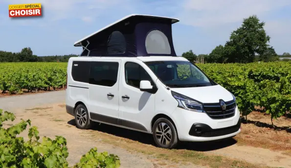  ??  ?? C’est une des surprises de la collection 2021, Pilote investit désormais, sous sa propre marque, le segment de l’ultracompa­ct à toit relevable. Avec le Renault Trafic comme base.