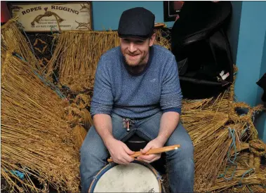  ??  ?? Cuan Granville in the Barrack Height pub where there was still time for a few wren tunes after the Sráid Eoin straws was made on Friday night.