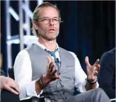  ?? FOTO: RICH FURY, AP ?? HALVORSON: Den Emmy-vinnende australier­en Guy Pearce spiller en mystisk vitenskaps­mann ved navn Halvorson i Netflix-serien «The Innocents».