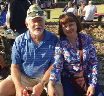  ??  ?? Leonie Fouché and Jeff Lanham, photograph­ed at a market near Plettenber­g Bay a few months ago.