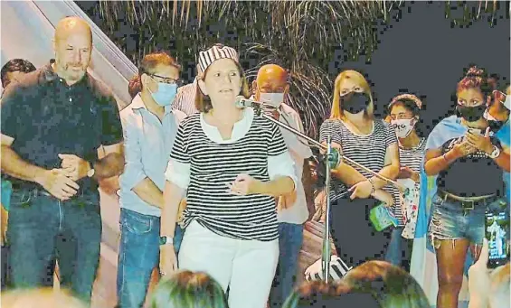  ?? TN ?? Protesta. Patricia Bullrich, presidenta del PRO, participó ayer de una concentrac­ión en Formosa vestida de presidiari­a.