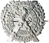  ??  ?? London Scottish regimental badge