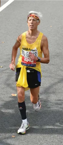  ?? COURTESY DAN MORGAN ?? SIT THIS ONE OUT? Marathon runner Ben Beach has run 54 consecutiv­e Boston Marathons, the longestact­ive and longest-ever Boston finish streak.