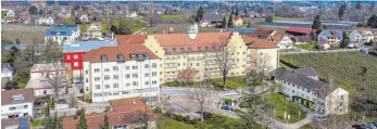  ?? ARCHIVFOTO: CF ?? Freistaat Bayern und Landkreis Lindau lassen es sich einiges kosten, damit Mütter auch künftig im Lindauer Krankenhau­s entbinden können.