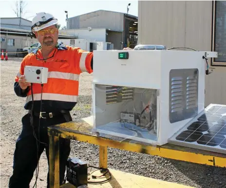  ?? Photo: Contribute­d ?? INNOVATION REWARDED: New Hope's Paul Hutchins with the Auto Braking System, one of three projects to receive an award at the recent Australian Business Awards.