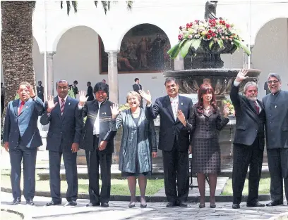  ?? Efe/José Jácome ?? Quito, 2009: los presidente­s sudamerica­nos posan durante una reunión de la Unasur