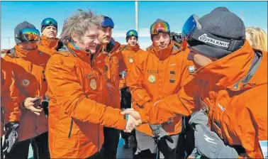  ?? FOTOS: AFP ?? AGENDA PúBLICA. El jefe de Estado dejó la Casa Rosada para visitar la Antártida.