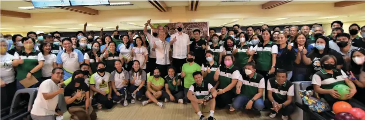  ?? FILE PHOTO ?? NEGROS OCCIDENTAL Governor Eugenio Jose Lacson during the opening of the Governor’s Cup Bowling Tournament for Provincial Government employees recently▪