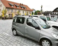  ?? Archivfoto: jor ?? Die Klage auf Ausnahmepa­rkgenehmig­ungen für Übernachtu­ngsgäste am Untermülle­rplatz durch die Wirtsleute Brink wurde vor Gericht abgewiesen.